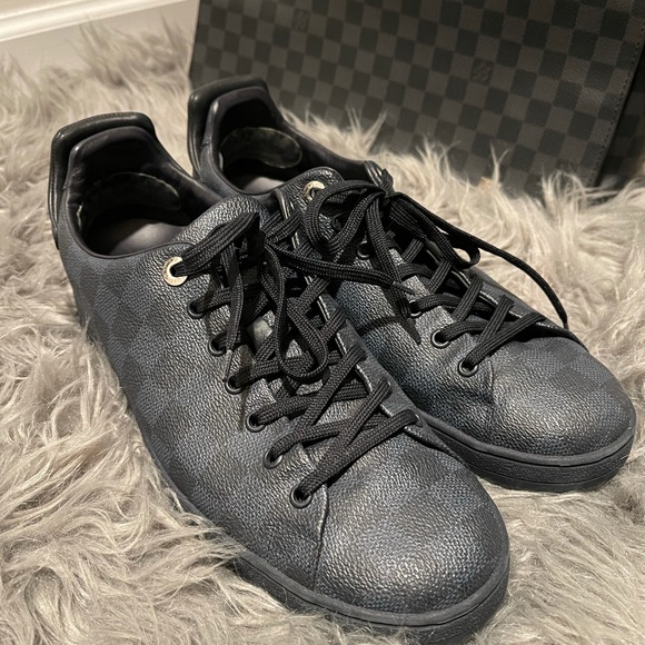 Louis Vuitton 100% authentic Front Row checkered designs men’s sneakers/shoe - Picture 7 of 7